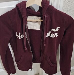 XS Hollister sweater
